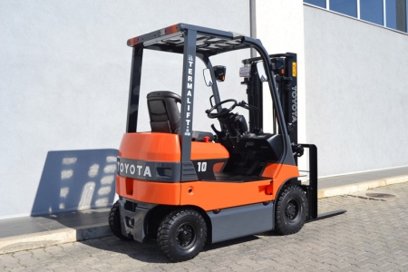 لیفتراک تویوتا برقی 7FB10