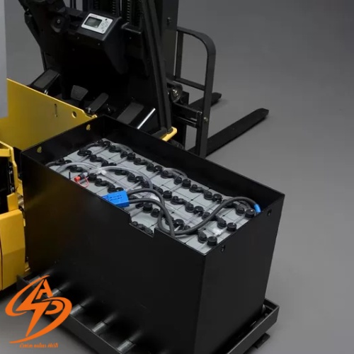 نحوه شارژ باتری لیفتراک