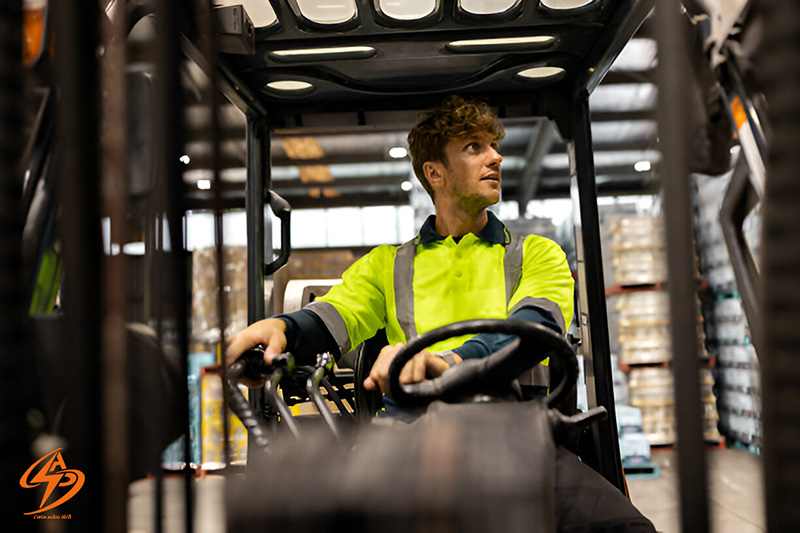 میانگین حقوق لیفتراک در ایران و بقیه کشور ها