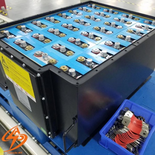 مراحل شارژ باتری لیفتراک